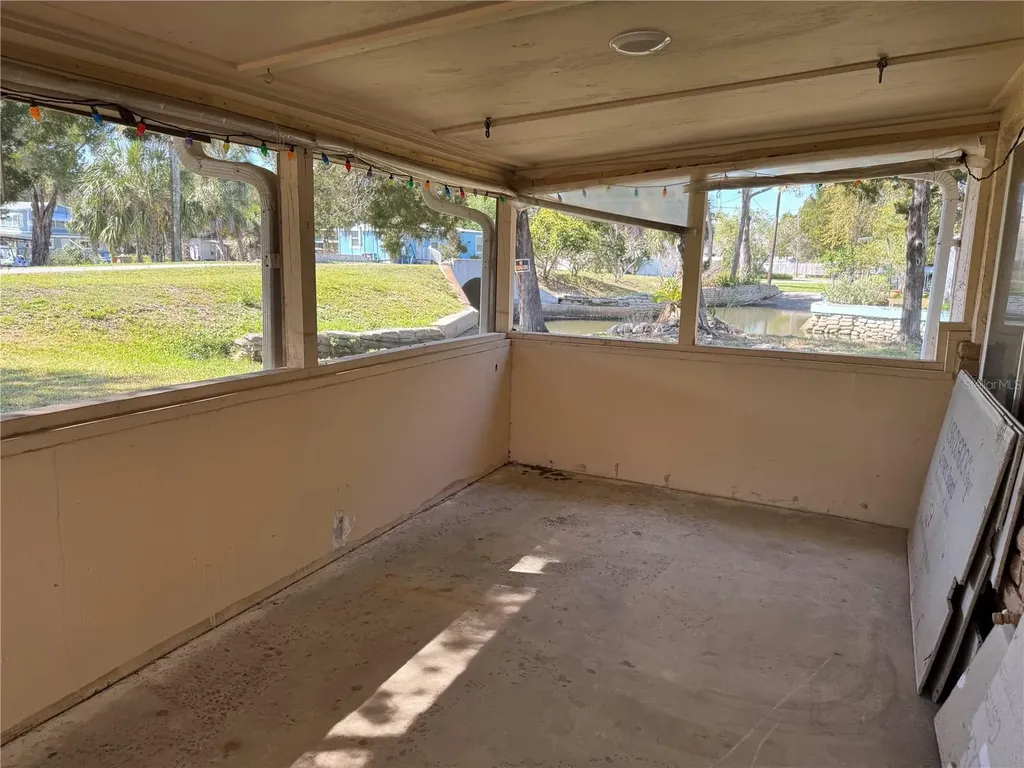 2221 S Waterman Drive Crystal River FL 34429