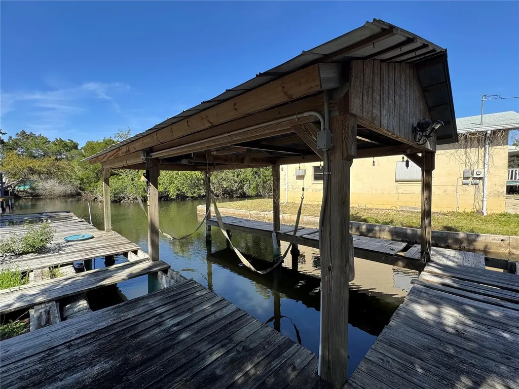 2221 S Waterman Drive Crystal River FL 34429