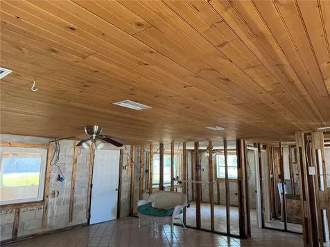 2221 S Waterman Drive Crystal River FL 34429