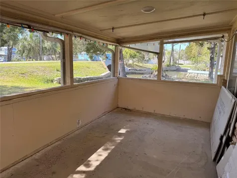 2221 S Waterman Drive Crystal River FL 34429