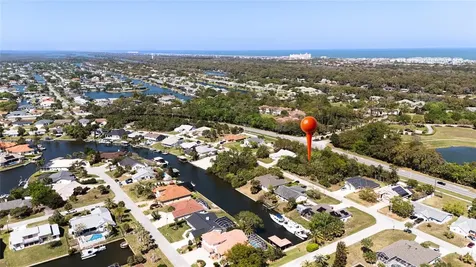 60 Coral Reef Court N Palm Coast FL 32137