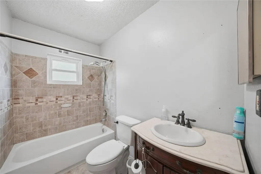 2327 Sean Lane Lakeland FL 33812
