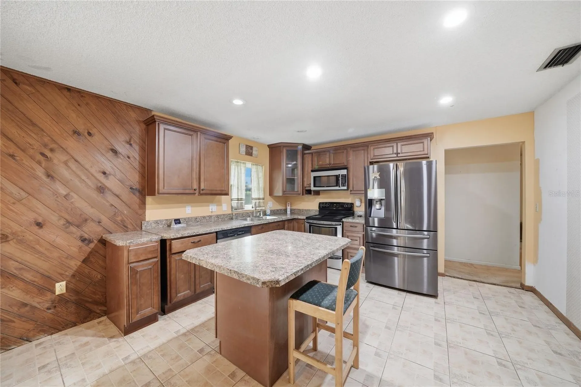 2327 Sean Lane Lakeland FL 33812