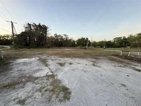 535 Maydell Drive Tampa FL 33619