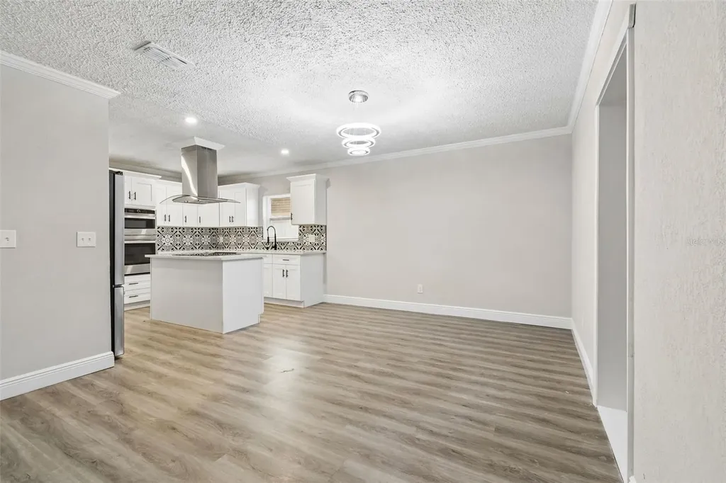 7403 Spring Court Tampa FL 33634