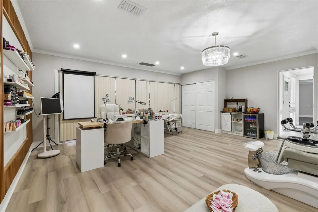 7403 Spring Court Tampa FL 33634