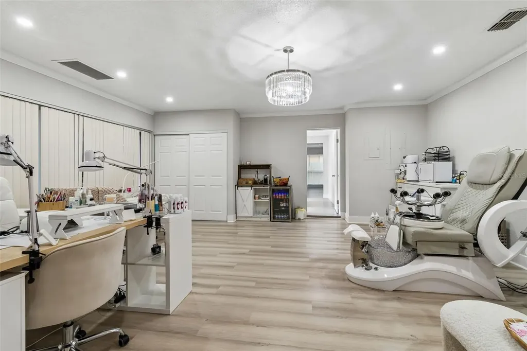 7403 Spring Court Tampa FL 33634