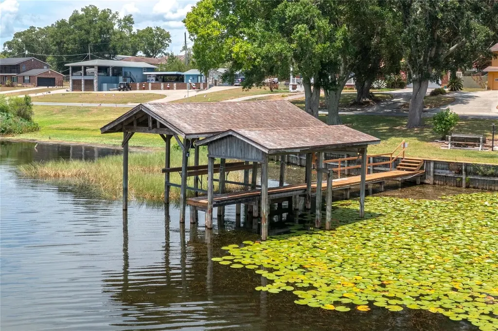 1202 Lake Ariana Boulevard Auburndale FL 33823