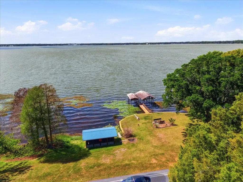 1202 Lake Ariana Boulevard Auburndale FL 33823