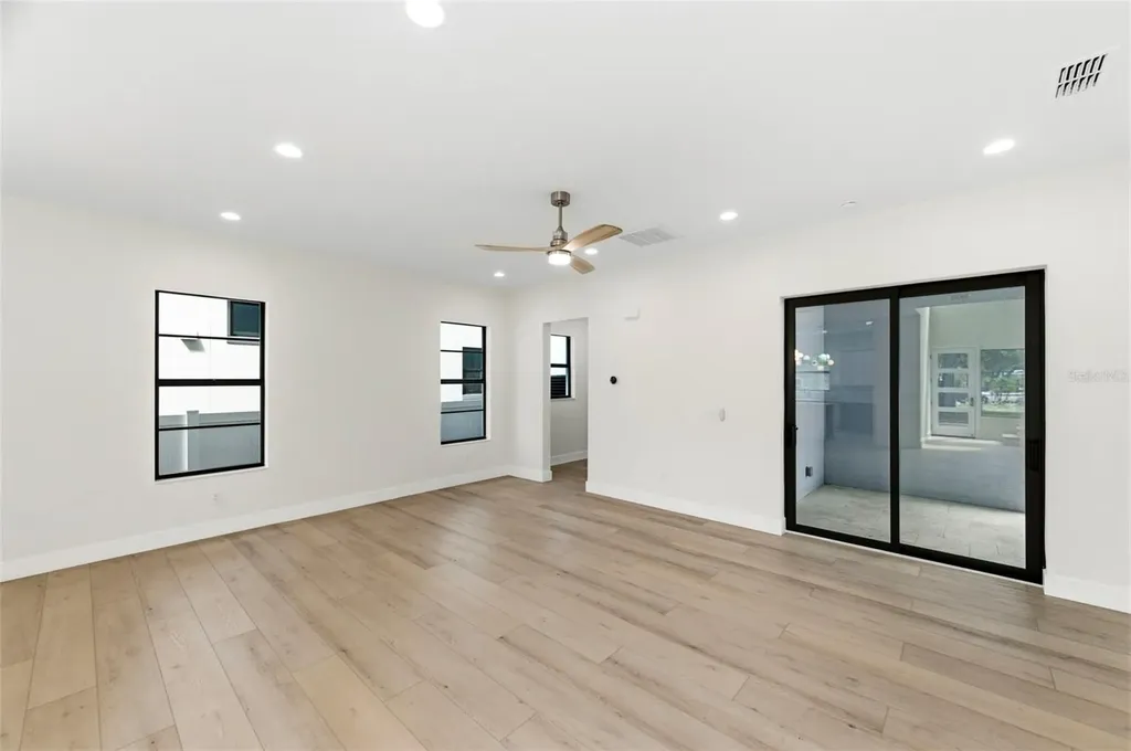 4543 26th Avenue S St Petersburg FL 33711