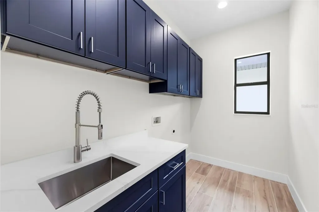 4543 26th Avenue S St Petersburg FL 33711