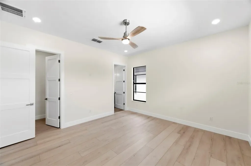 4543 26th Avenue S St Petersburg FL 33711
