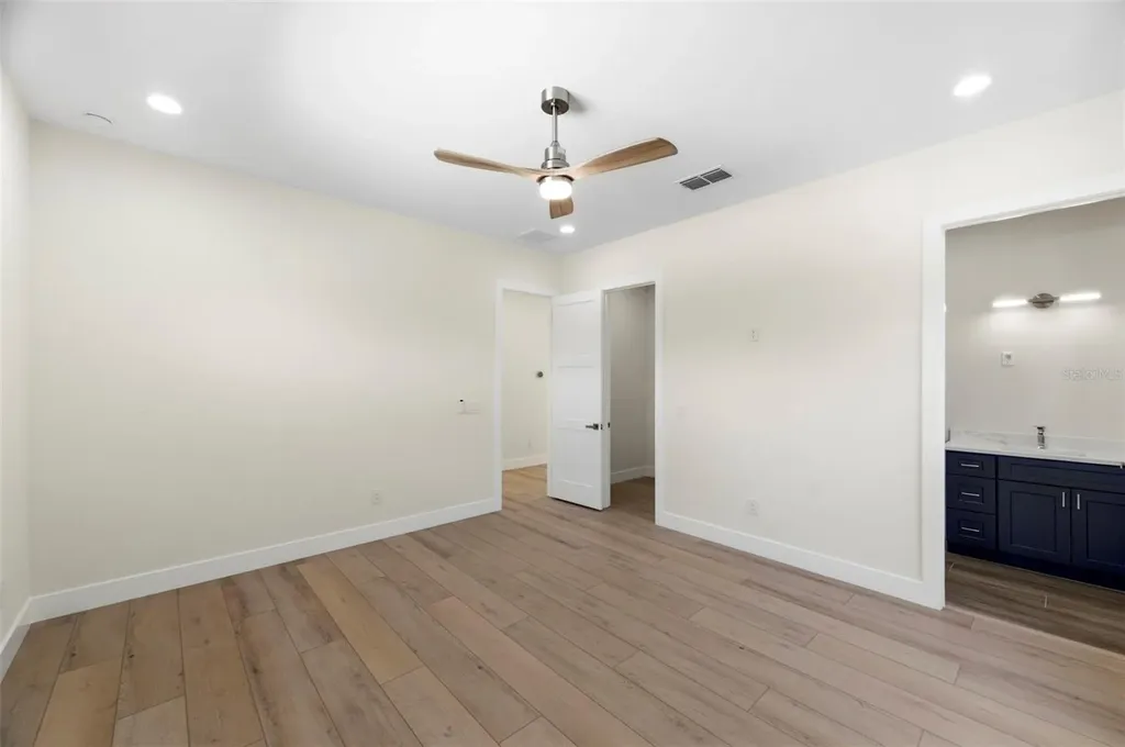 4543 26th Avenue S St Petersburg FL 33711