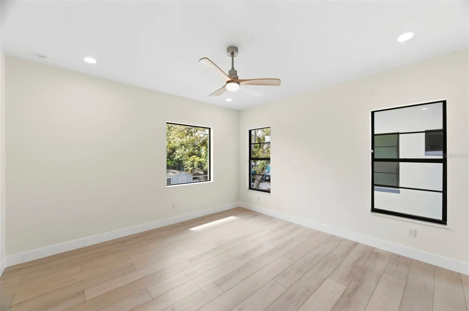 4543 26th Avenue S St Petersburg FL 33711