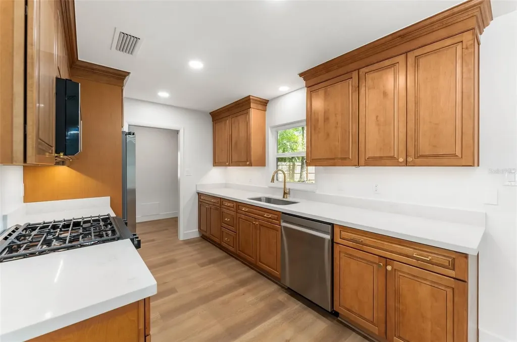 3853 NW 33rd Place Gainesville FL 32606