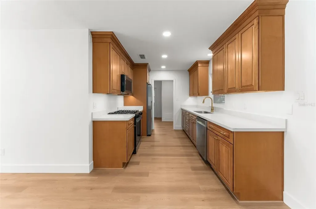 3853 NW 33rd Place Gainesville FL 32606
