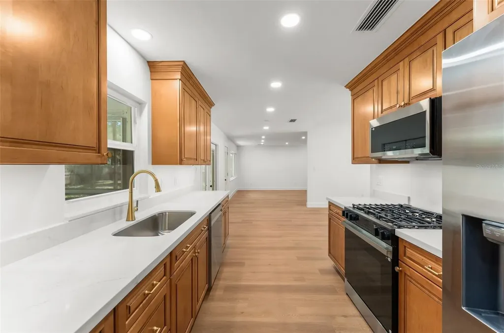 3853 NW 33rd Place Gainesville FL 32606
