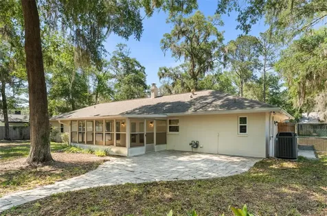 3853 NW 33rd Place Gainesville FL 32606