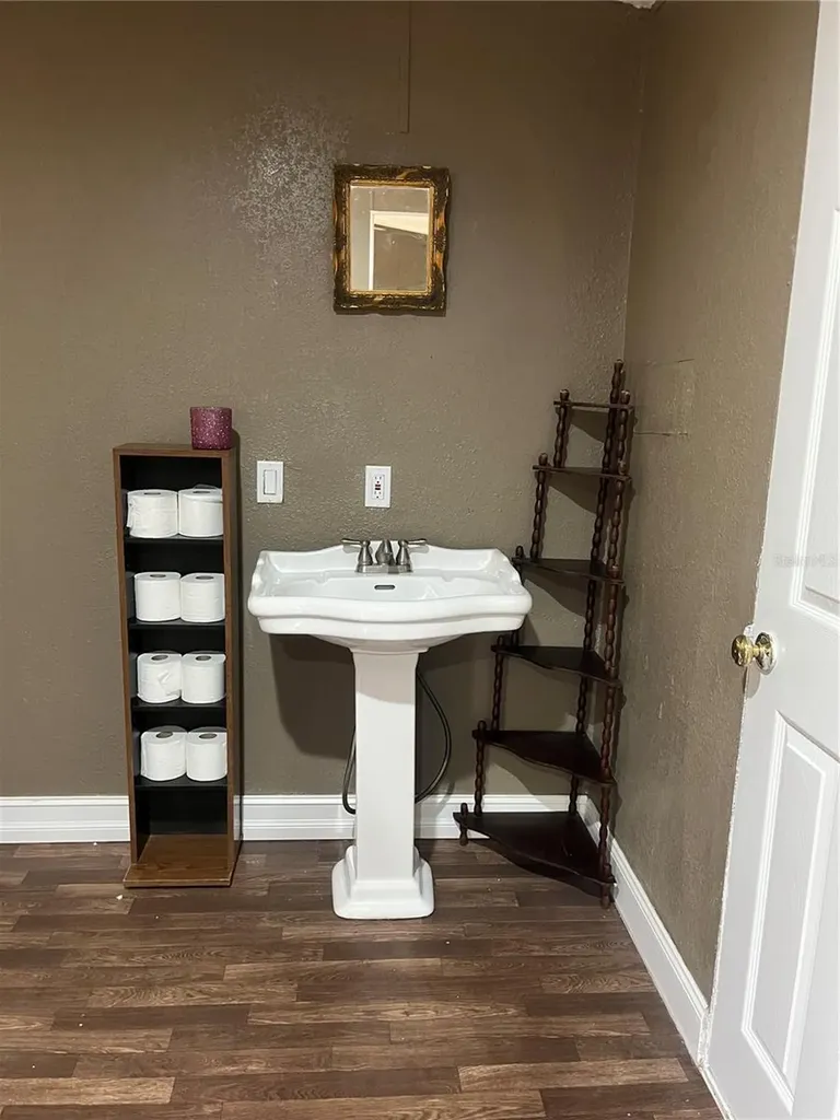 10330 NE 90th Street Bronson FL 32621