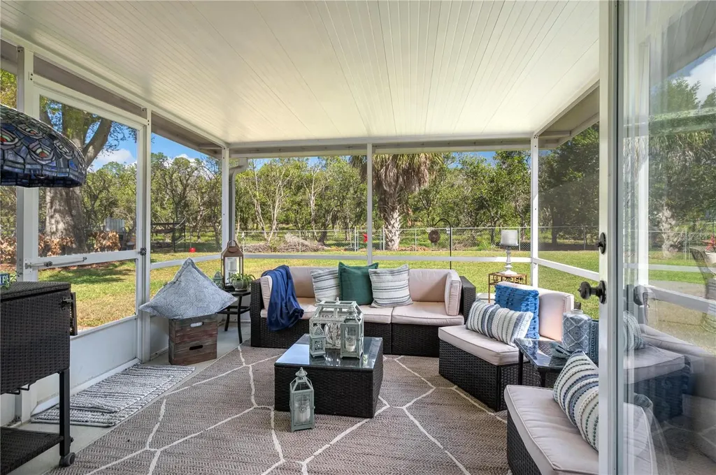 334 Palmview Circle N Auburndale FL 33823
