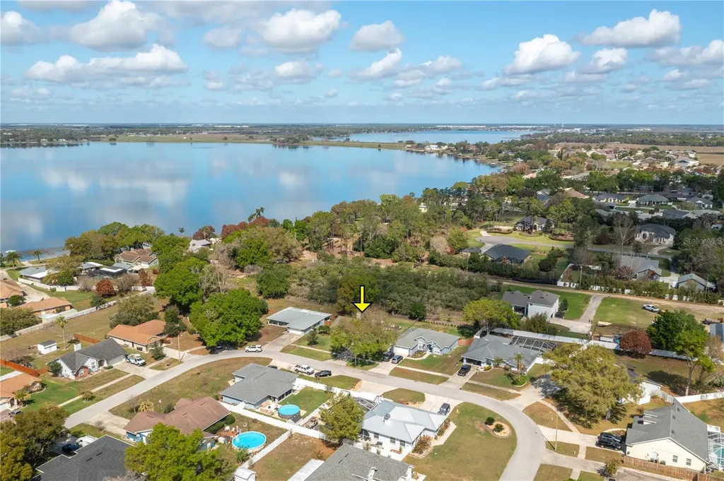 334 Palmview Circle N Auburndale FL 33823