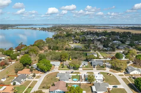 334 Palmview Circle N Auburndale FL 33823