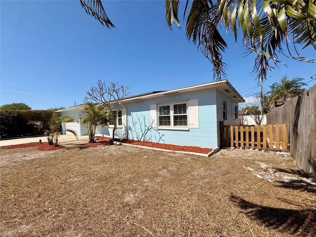 4773 56th Avenue N St Petersburg FL 33714