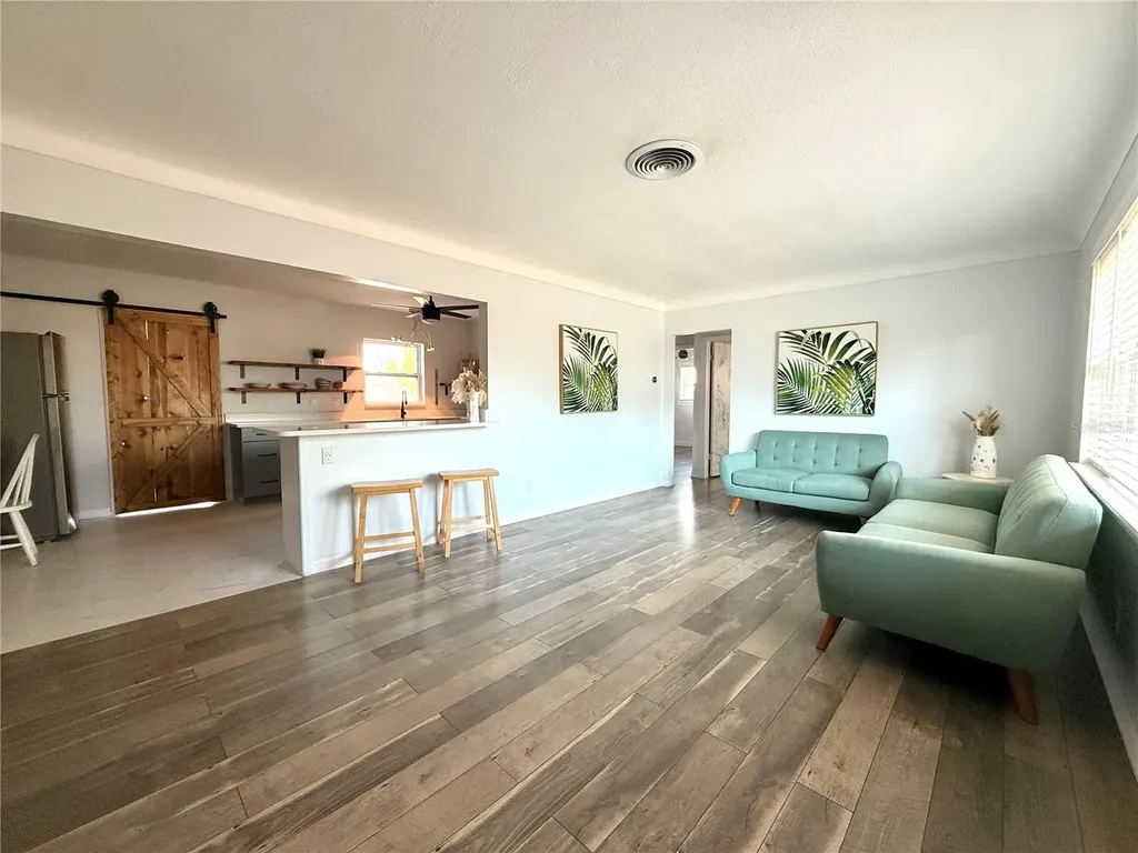 4773 56th Avenue N St Petersburg FL 33714