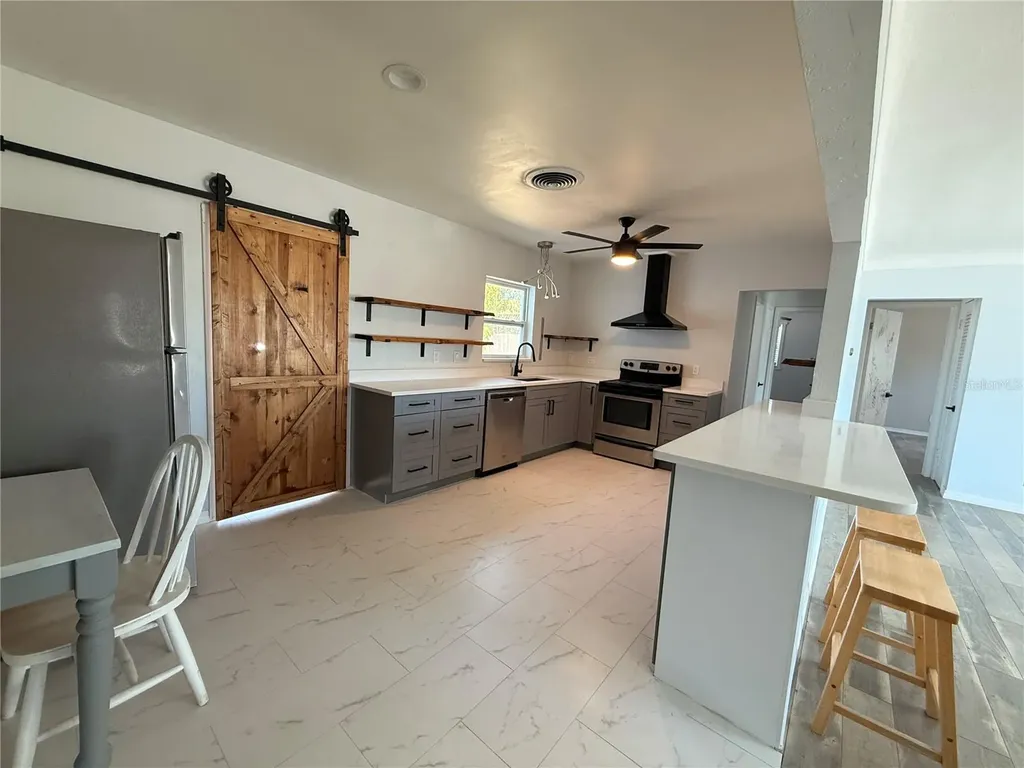 4773 56th Avenue N St Petersburg FL 33714
