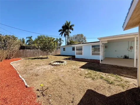 4773 56th Avenue N St Petersburg FL 33714