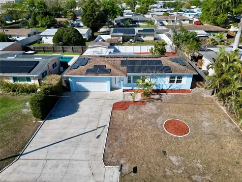 4773 56th Avenue N St Petersburg FL 33714