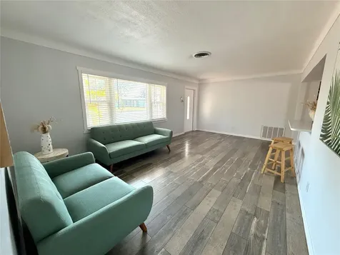 4773 56th Avenue N St Petersburg FL 33714