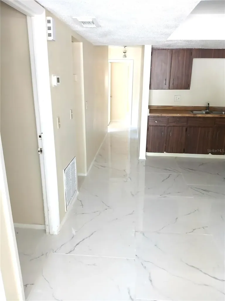 208 58th Avenue E Bradenton FL 34203