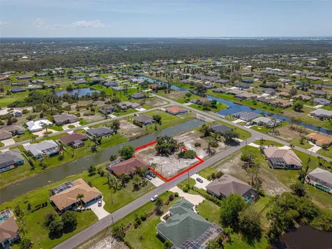 47 Medalist Lane Rotonda West FL 33947