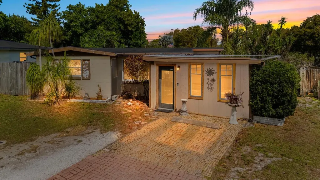 10549 112th Avenue Largo FL 33773
