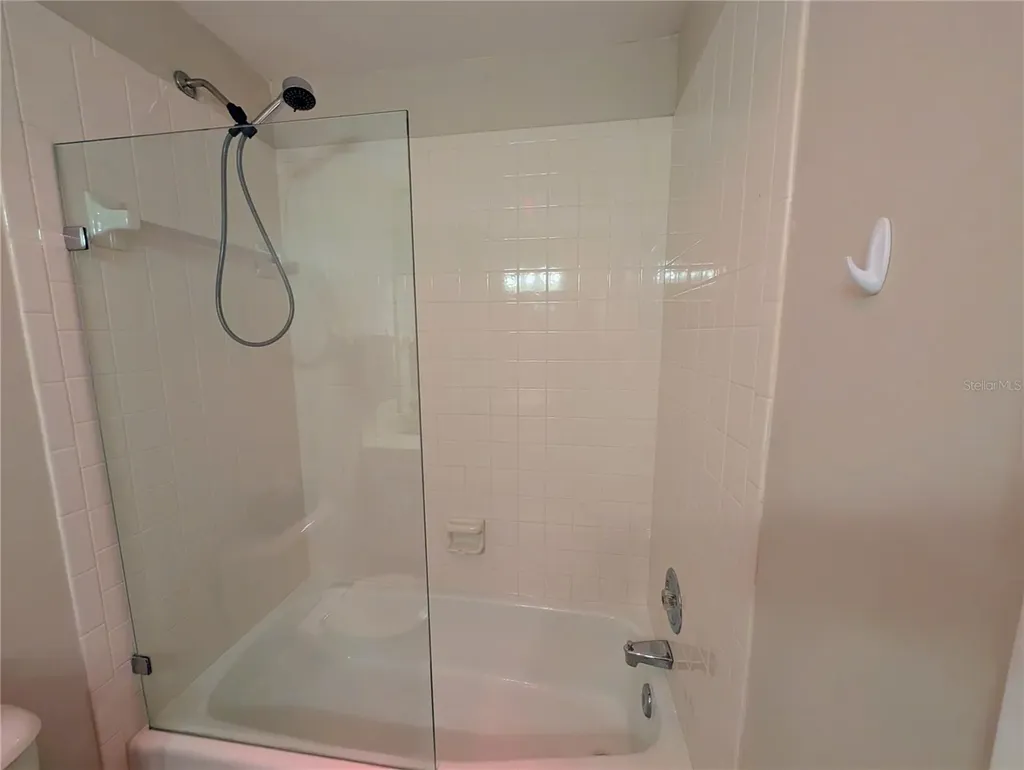 6896 W Country Club Lane Sarasota FL 34243