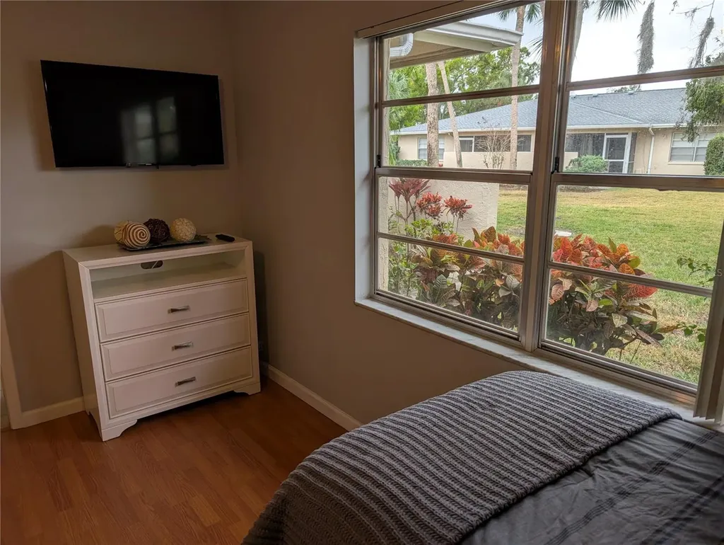 6896 W Country Club Lane Sarasota FL 34243