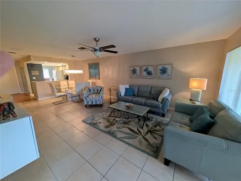 6896 W Country Club Lane Sarasota FL 34243