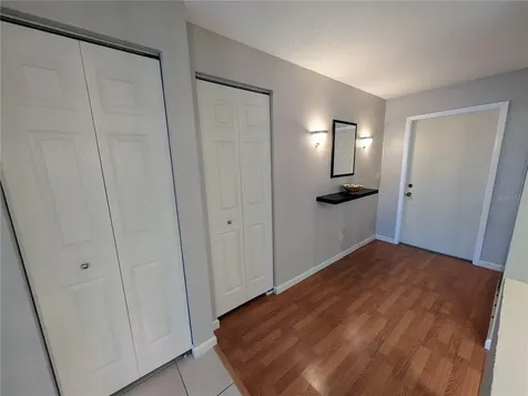 6896 W Country Club Lane Sarasota FL 34243