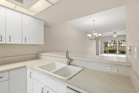 404 Laurel Lake Drive Venice FL 34292
