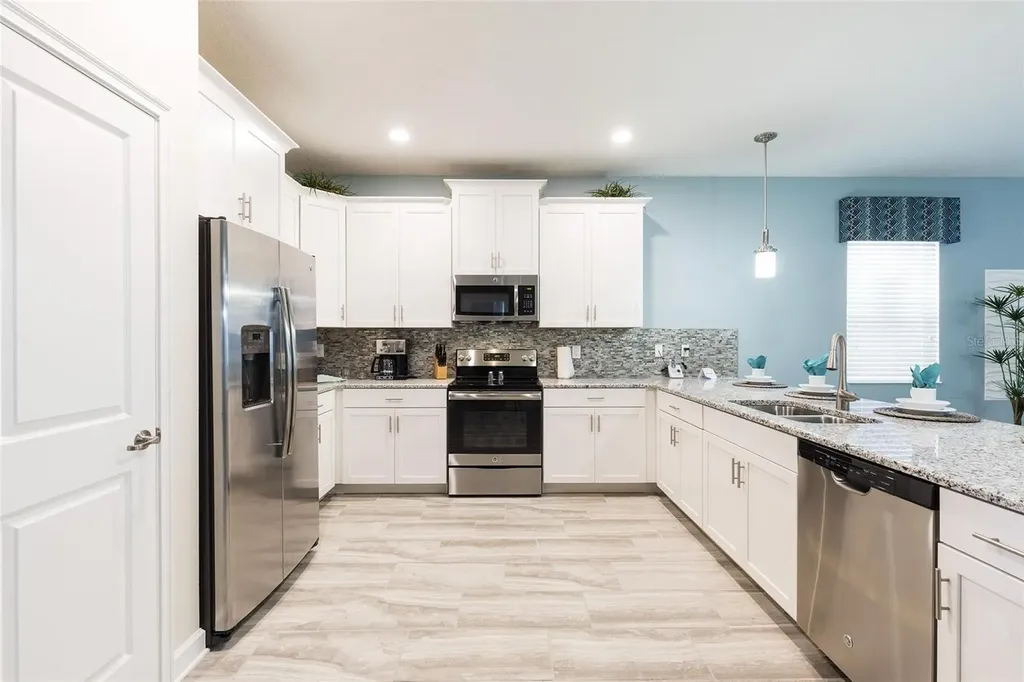 9045 Stinger Drive Davenport FL 33896