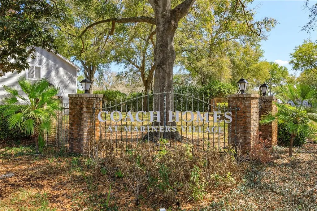 2413 Tack Room Lane Orlando FL 32812
