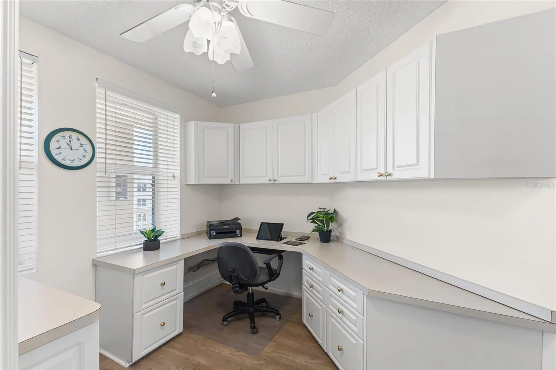 6475 Shoreline Drive St Petersburg FL 33708
