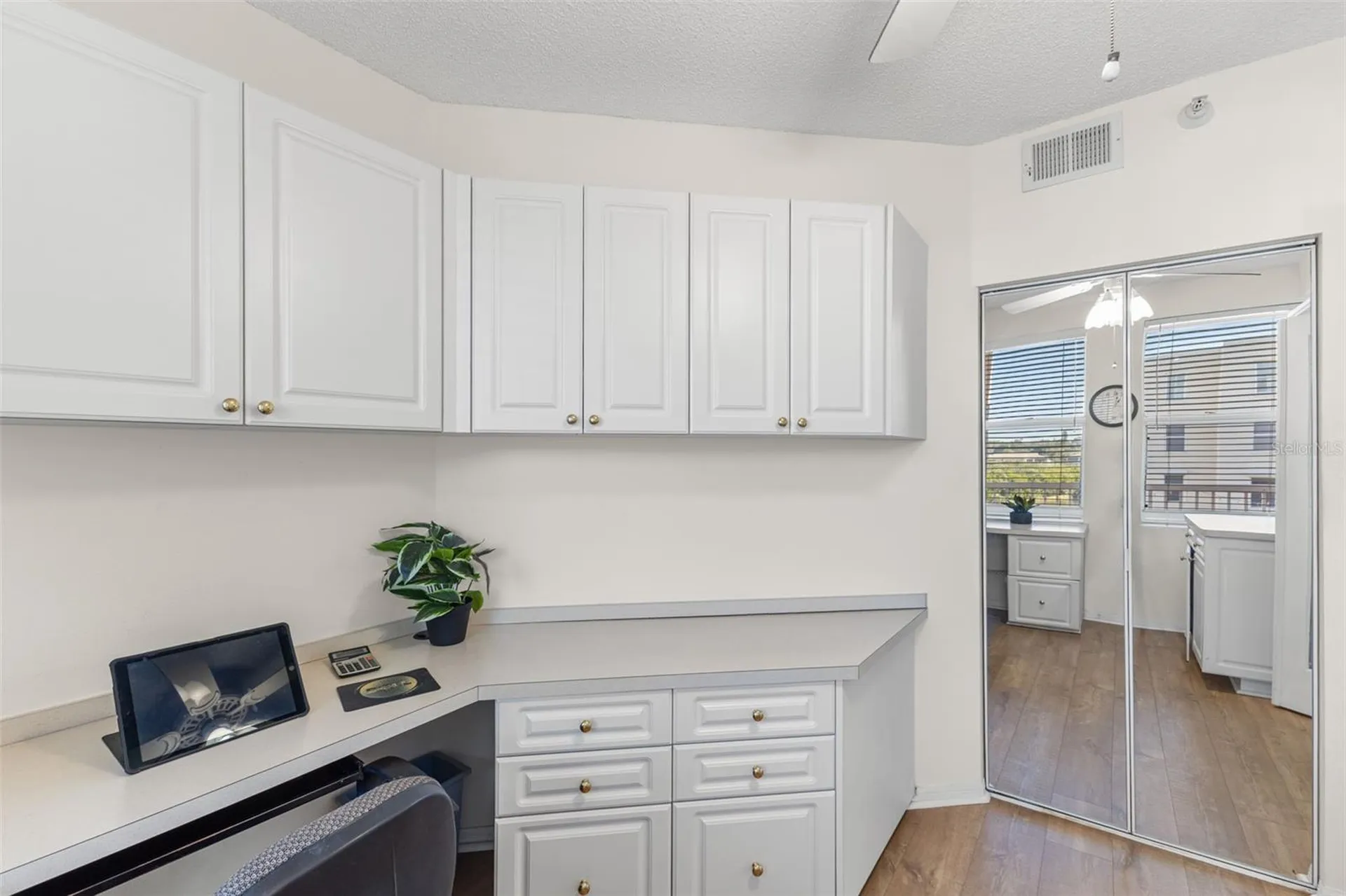 6475 Shoreline Drive St Petersburg FL 33708