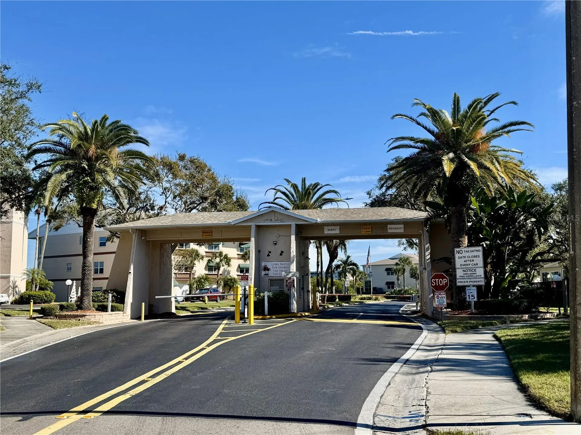 6475 Shoreline Drive St Petersburg FL 33708
