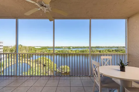 6475 Shoreline Drive St Petersburg FL 33708