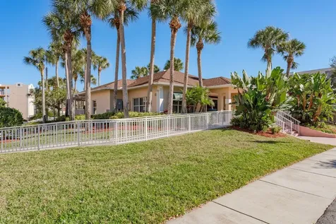 6475 Shoreline Drive St Petersburg FL 33708