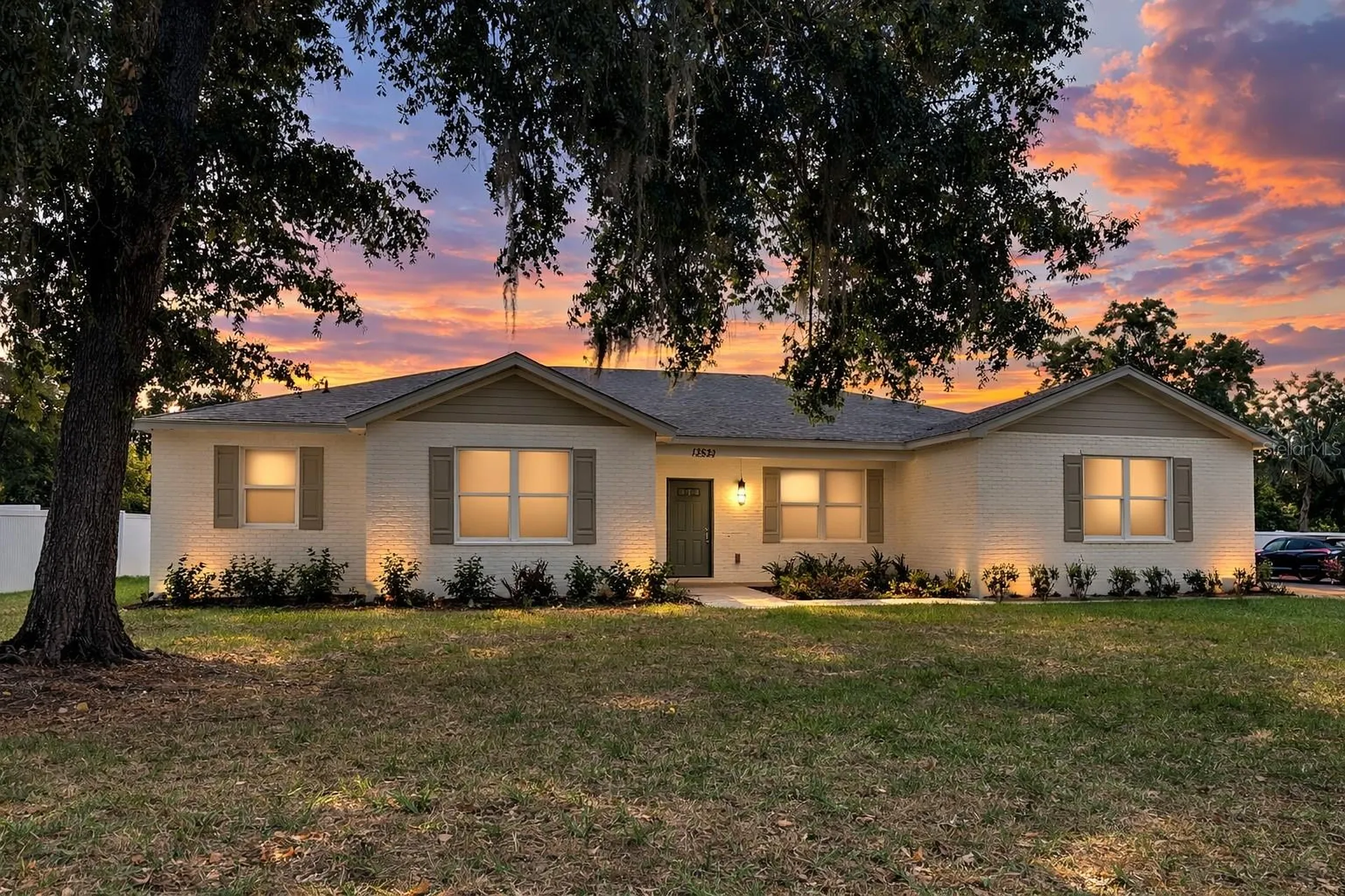 13532 14th Street Dade City FL 33525