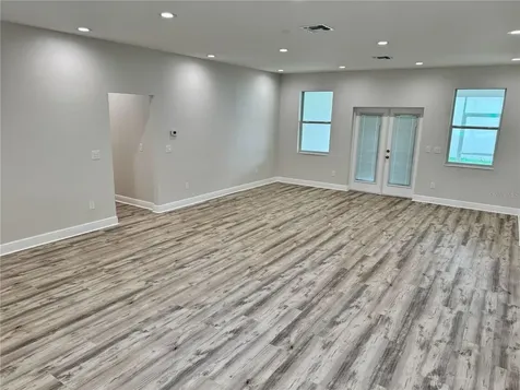 13532 14th Street Dade City FL 33525