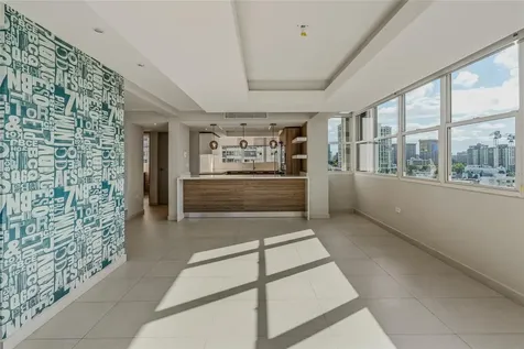 54 Kings Court Street San Juan PR 00911